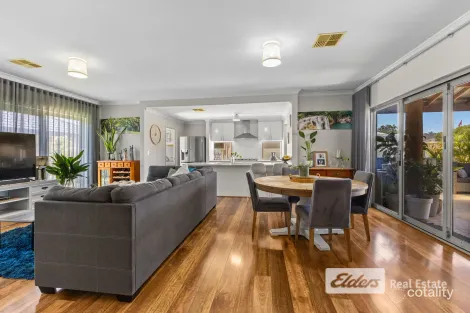 Property photo of 8 Hazelgrove Crescent Millbridge WA 6232