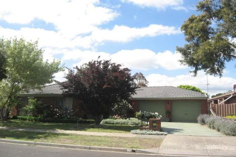 36 Quarrion Dr, Carrum Downs, VIC 3201