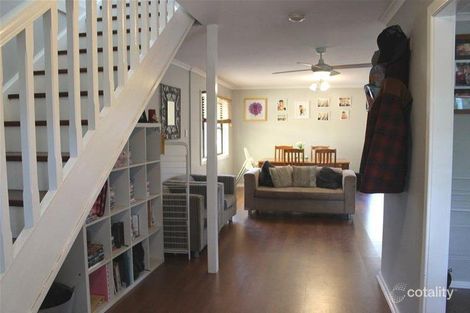 Property photo of 51 Avenue Of The Allies Tanilba Bay NSW 2319