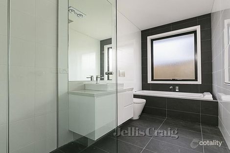 Property photo of 3/15 Conifer Avenue Brooklyn VIC 3012