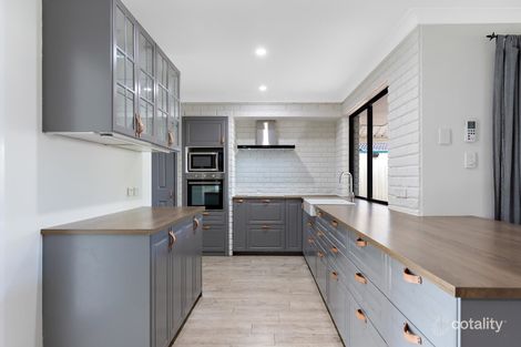 Property photo of 3 Stonecreek Close Thornlie WA 6108