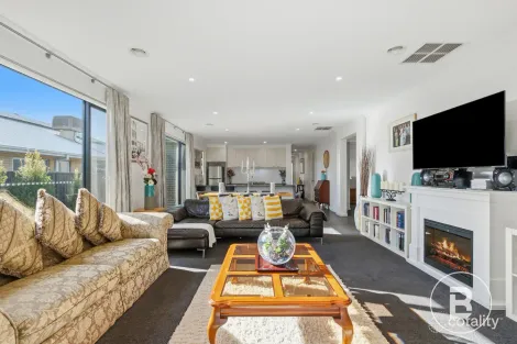 Property photo of 45 Shortridge Drive Lucas VIC 3350