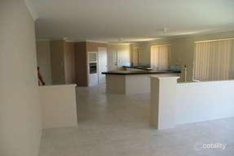 Property photo of 11 Lavally Way Darch WA 6065