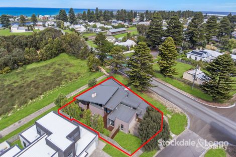 11 Armstrong Ct, Port Fairy, VIC 3284