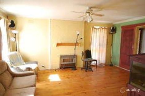 Property photo of 25 Roberts Road Cranbourne VIC 3977