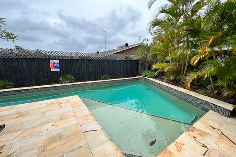 Property photo of 2/5 Pheasant Court Miami QLD 4220