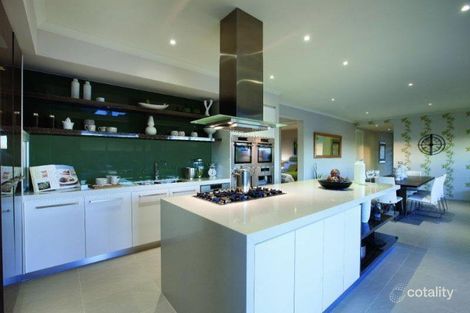 Property photo of 24 Vantage Boulevard Craigieburn VIC 3064