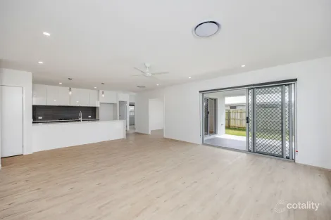 Property photo of 63 Jannik Terrace Pialba QLD 4655