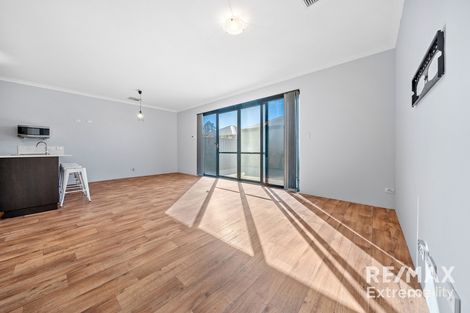 Property photo of 74 Bauer Circle Banksia Grove WA 6031