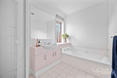 Property photo of 8 Gardenview Grove Westmeadows VIC 3049