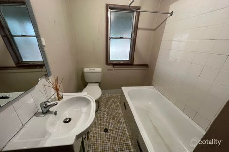 Property photo of 5 Merriman Place Airds NSW 2560