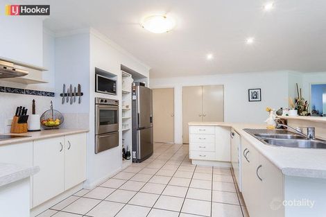Property photo of 42 Monroe Place McDowall QLD 4053