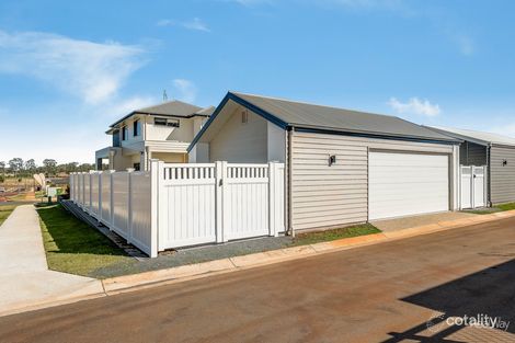 Property photo of 2 Alves Terrace Highfields QLD 4352