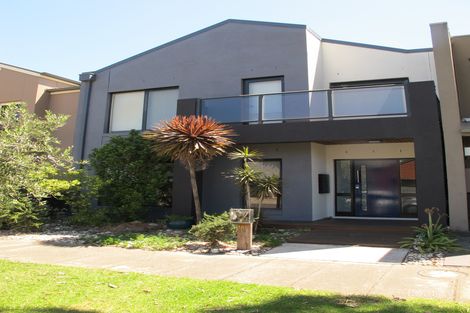 189 John Liston Dr, Newport, VIC 3015