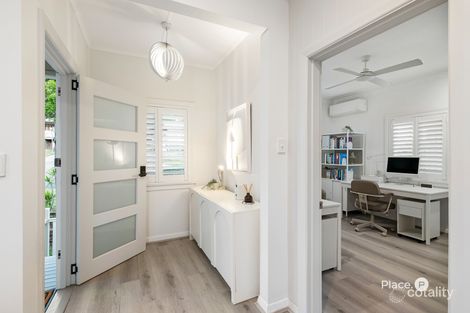 Property photo of 31 Long Street Camp Hill QLD 4152