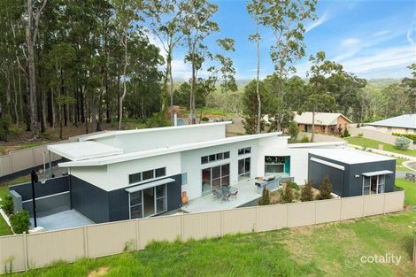 Property photo of 8 Hunter Place Sunshine Bay NSW 2536