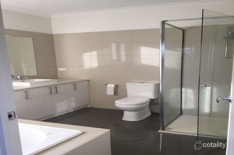 Property photo of 2/166 Ryans Road Eltham North VIC 3095