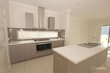 26 Levington Rd, Eight Mile Plains, QLD 4113