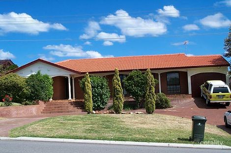 14 Milverton Ave, Karrinyup, WA 6018