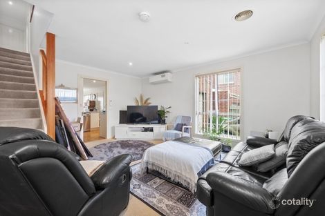 Property photo of 25 Eureka Gardens Eureka VIC 3350