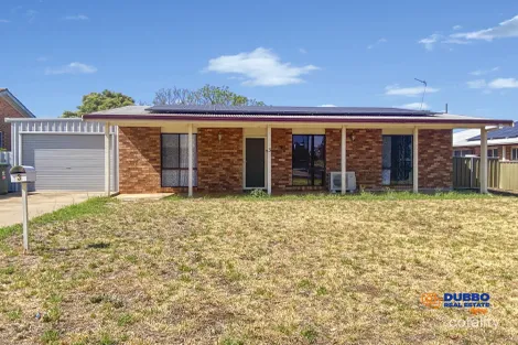 Property photo of 3 Sloman Close Dubbo NSW 2830
