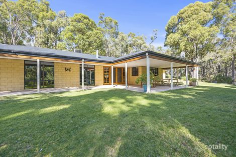 Property photo of 1 Howe Court Mundaring WA 6073