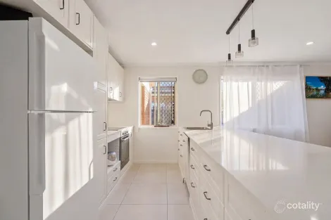 Property photo of 15 Bards Court Nerang QLD 4211