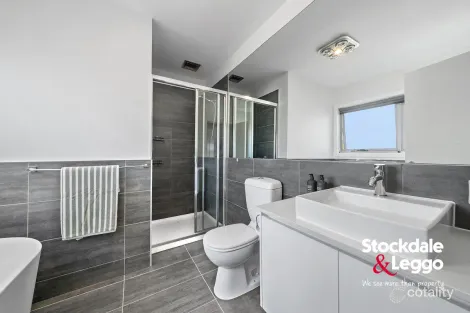 Property photo of 2/35 Gladstone Parade Glenroy VIC 3046