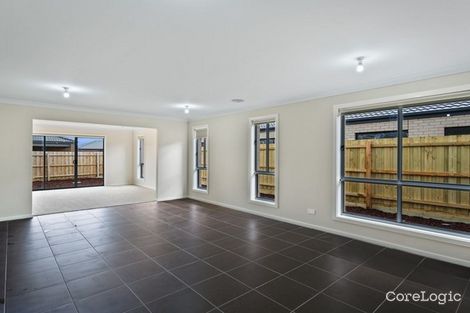 Property photo of 11 Cotton Field Way Brookfield VIC 3338