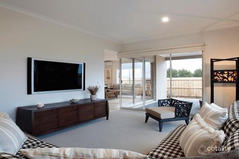Property photo of 55 Barry Road Thomastown VIC 3074