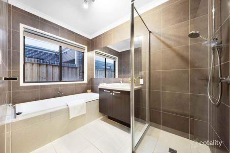 Property photo of 12 Hazelnut Road Manor Lakes VIC 3024