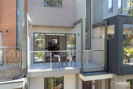 Property photo of 11 Lithgow Way Mooroolbark VIC 3138
