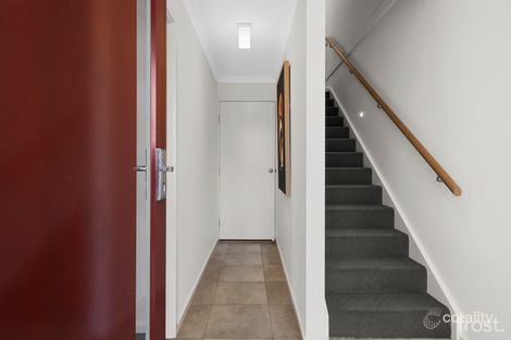 Property photo of 11 Lithgow Way Mooroolbark VIC 3138