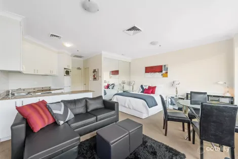 Property photo of 304/22-40 Sir John Young Crescent Woolloomooloo NSW 2011