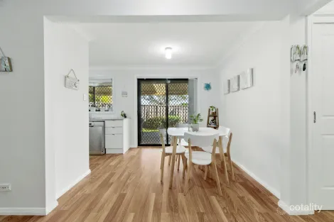 Property photo of 8/10-14 Eagleview Road Minto NSW 2566