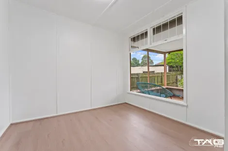 Property photo of 44 Elizabeth Crescent Kingswood NSW 2747