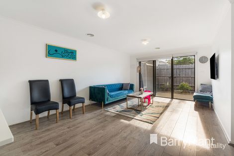 Property photo of 9/4 Mantello Drive Werribee VIC 3030