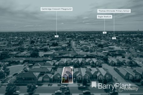 Property photo of 9/4 Mantello Drive Werribee VIC 3030