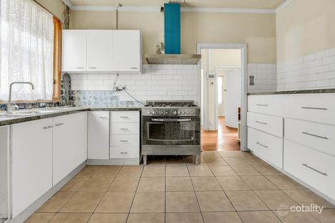 Property photo of 108 Summerhill Road Reservoir VIC 3073