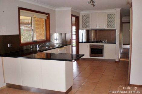Property photo of 4 Chambers Place Wagga Wagga NSW 2650