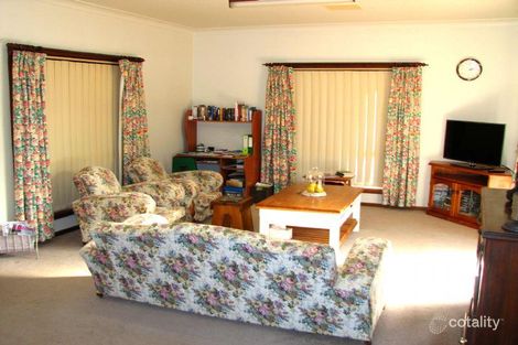Property photo of 70 Fontenoy Street Young NSW 2594