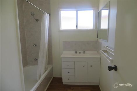 127 Quintin St, Roma, QLD 4455