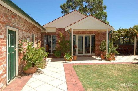 16 Beaumont St, Clovelly Park, SA 5042