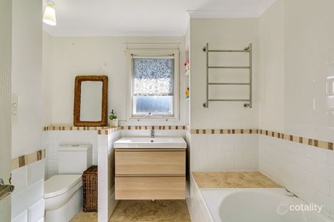Property photo of 18 Figtree Crescent Huntfield Heights SA 5163