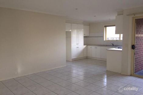 4/99 Rathcown Rd, Reservoir, VIC 3073