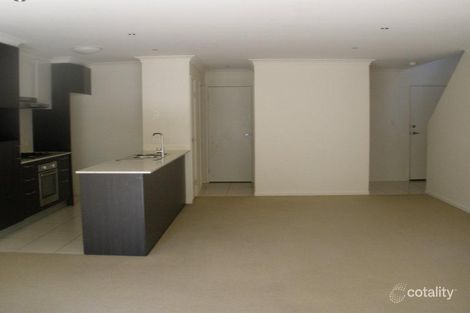 Property photo of 27/2 Jefferson Court Upper Coomera QLD 4209