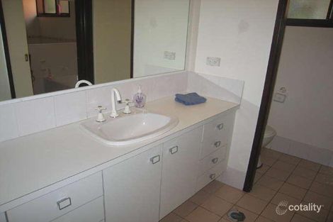 Property photo of 27 Rugby Crescent Chipping Norton NSW 2170