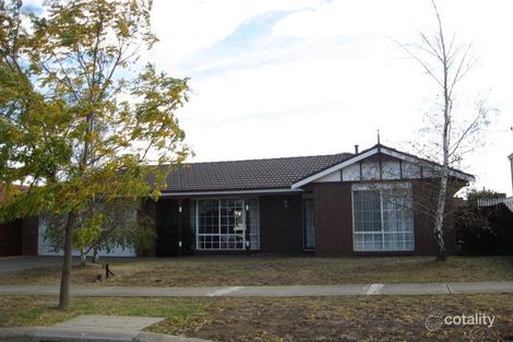 24 Golden Way, Hillside, VIC 3037