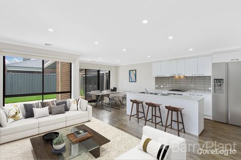 Property photo of 2/38 Willandra Boulevard Harkness VIC 3337