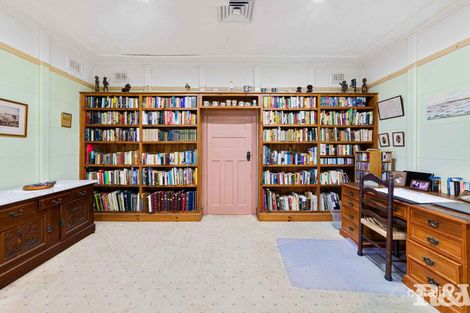 Property photo of 15 Broadwater Street Point Clare NSW 2250